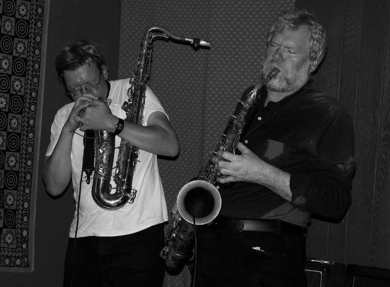 Don Dietrich and Jim Sauter of Borbetomagus performing on saxophones