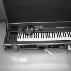 Ensoniq Mirage sampling keyboard