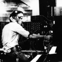 Richard Pinhas at a modular synthesizer
