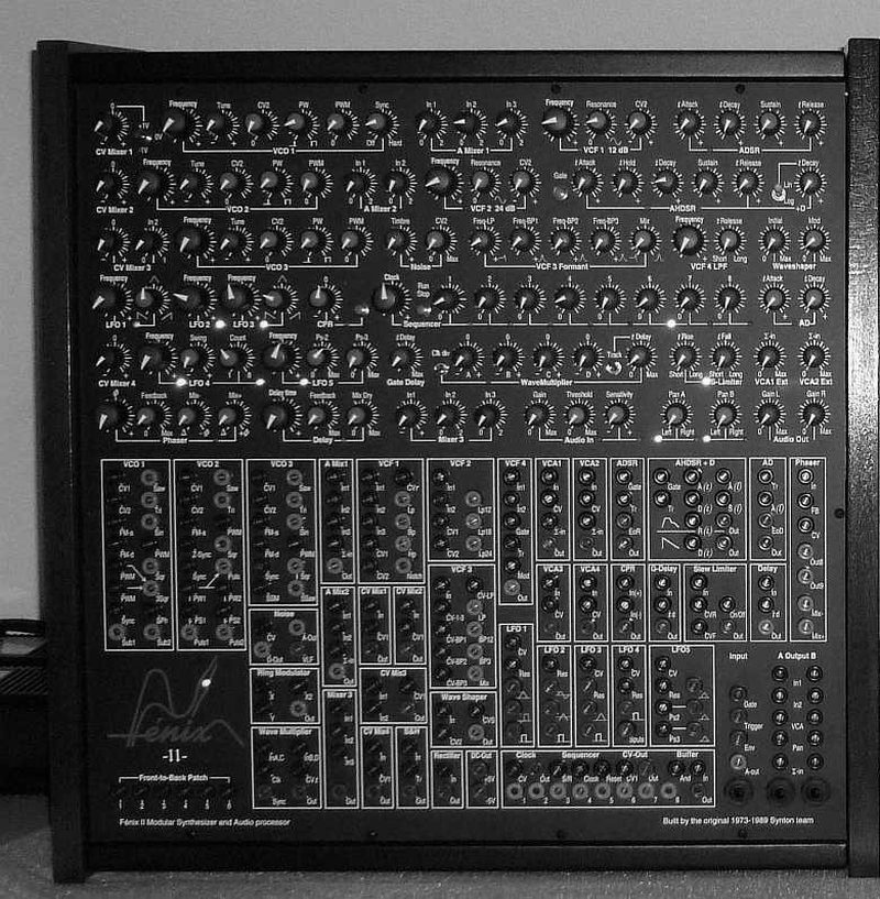 Synton Fénix II modular synthesizer