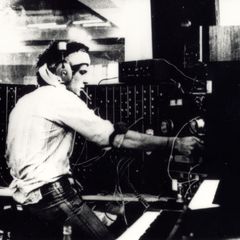 Richard Pinhas at a modular synthesizer